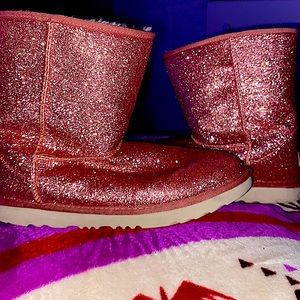 pink uggs